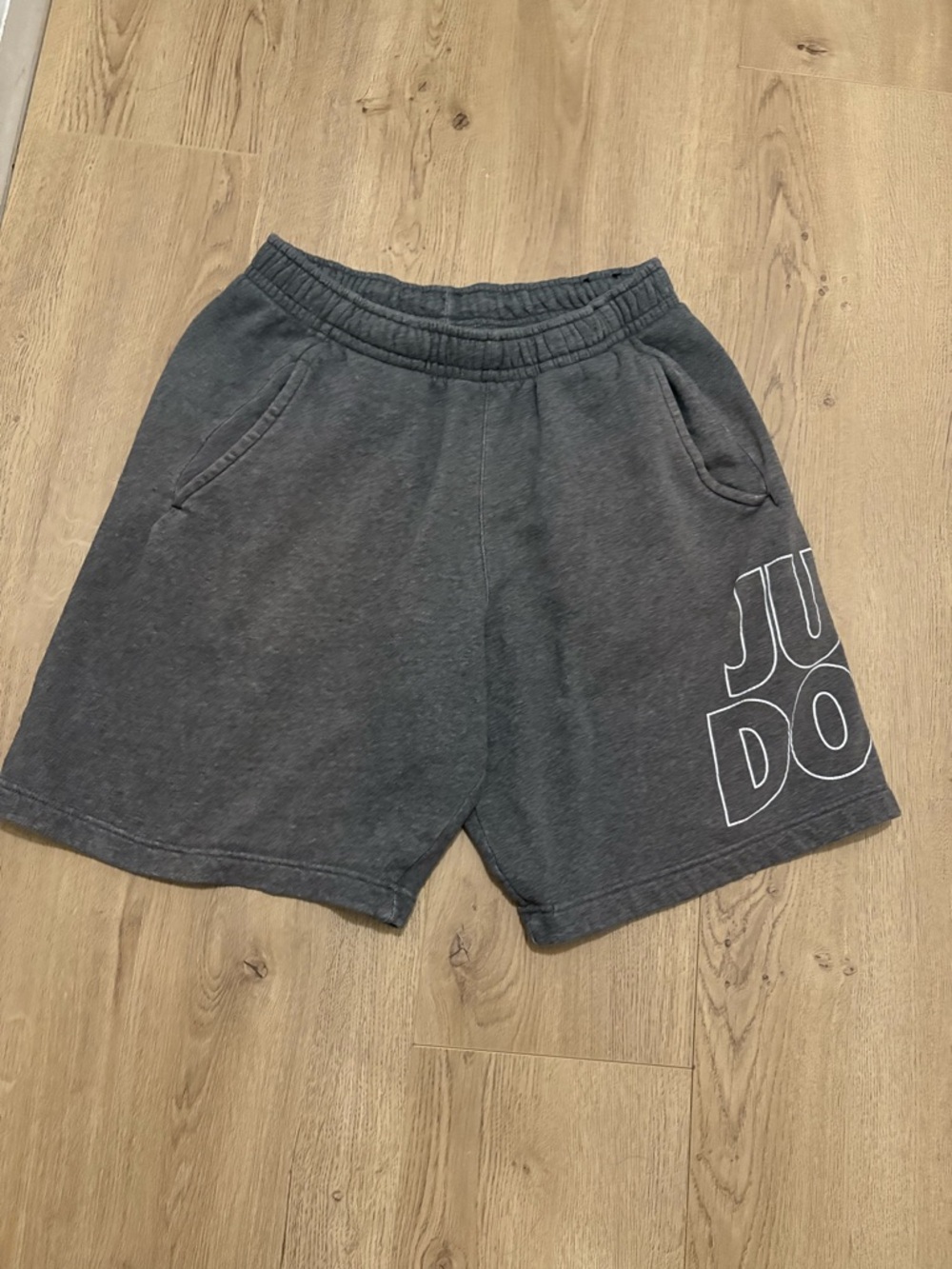 Nike "Just Do It" Men's Cotton Shorts with Swoosh — Size M
